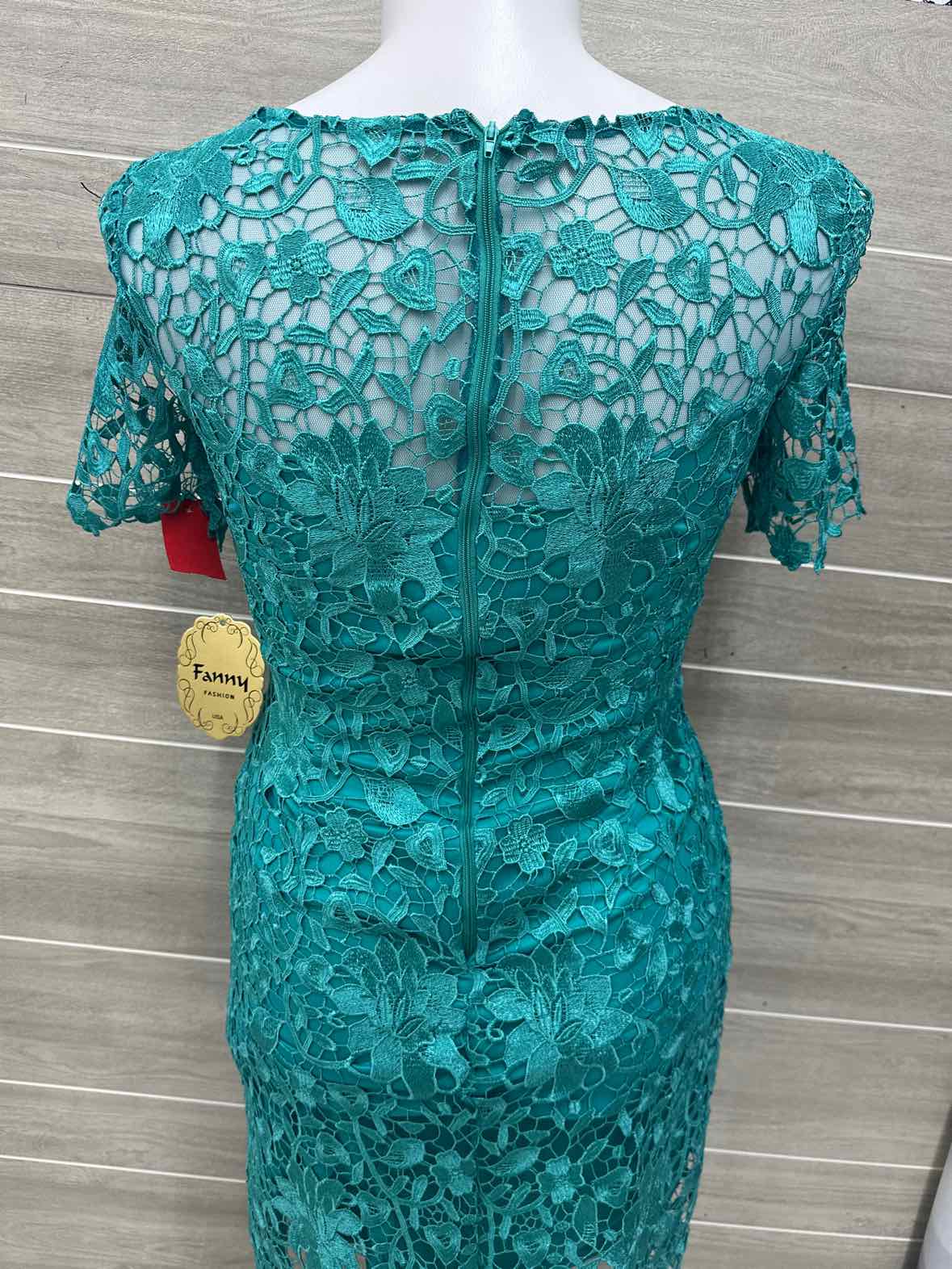 Size 10 Green Womens Dress
