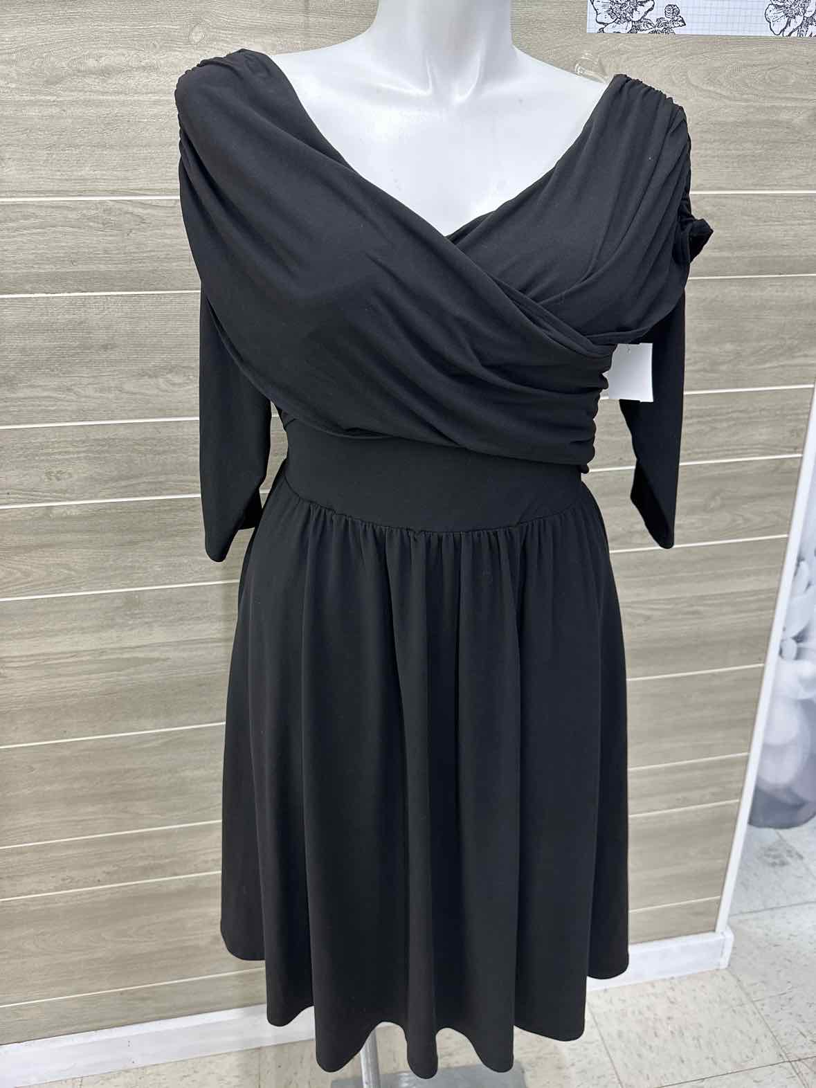 Unique Vintage Black Womens Size 16 Dress