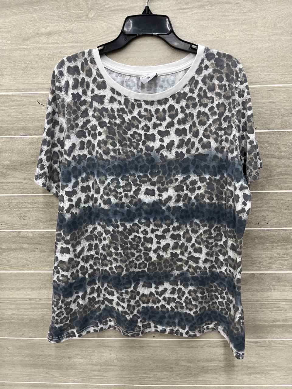 Like Love Size XXL Gray Plus Shirt