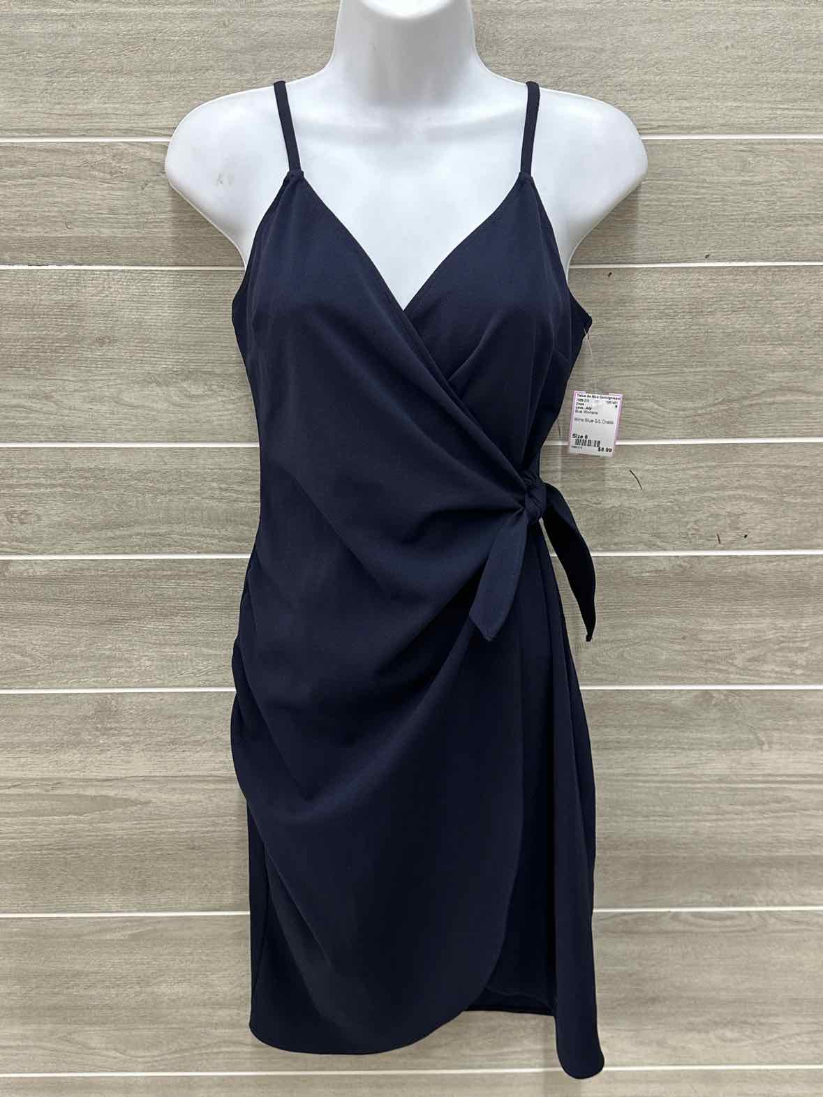 Love...Ady Blue Womens Size 6 Dress