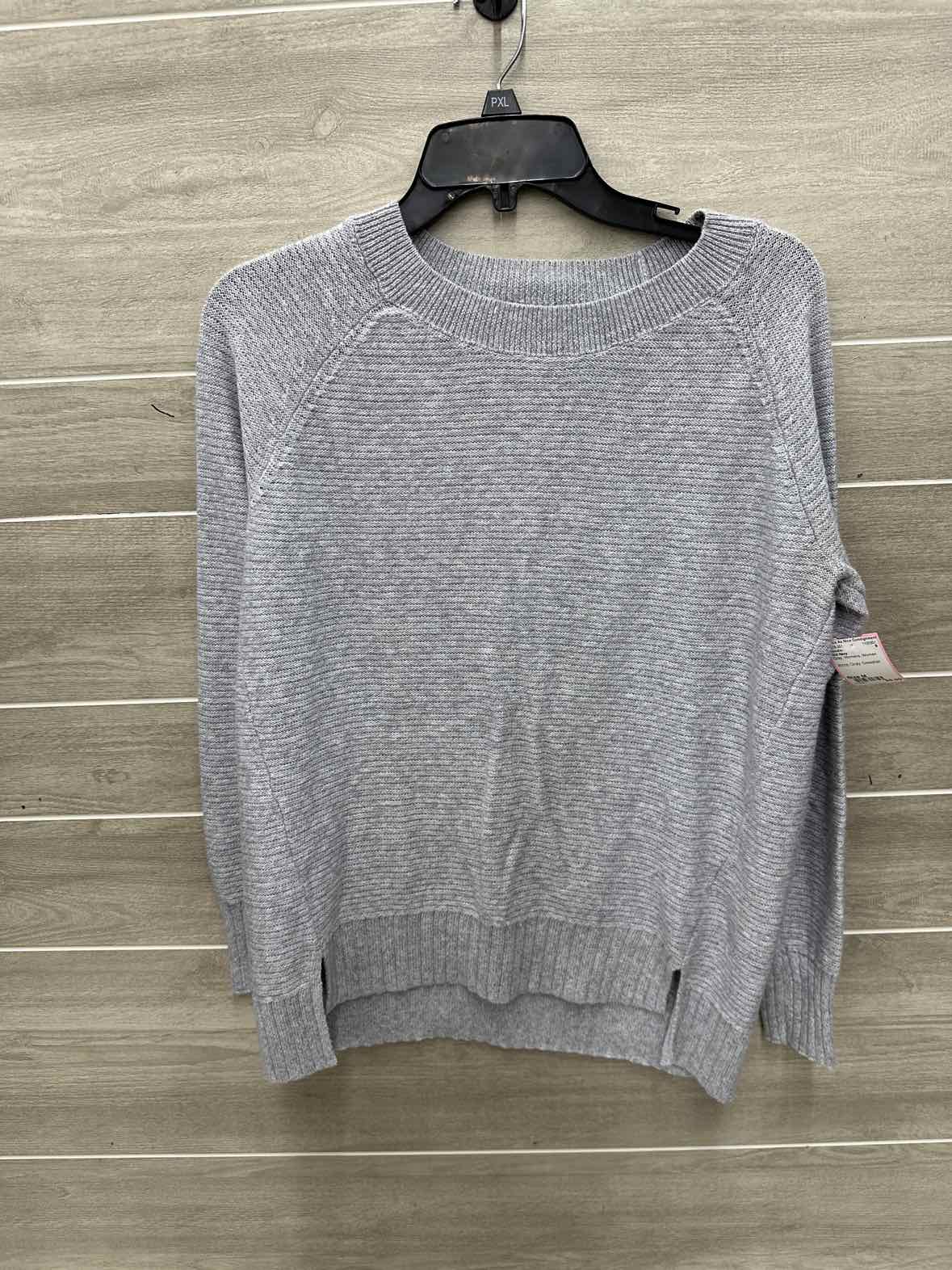 Old Navy Size M Gray Womens Sweater