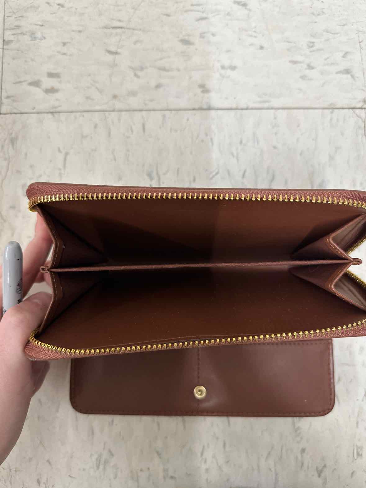 Ellen Tracy Wallet
