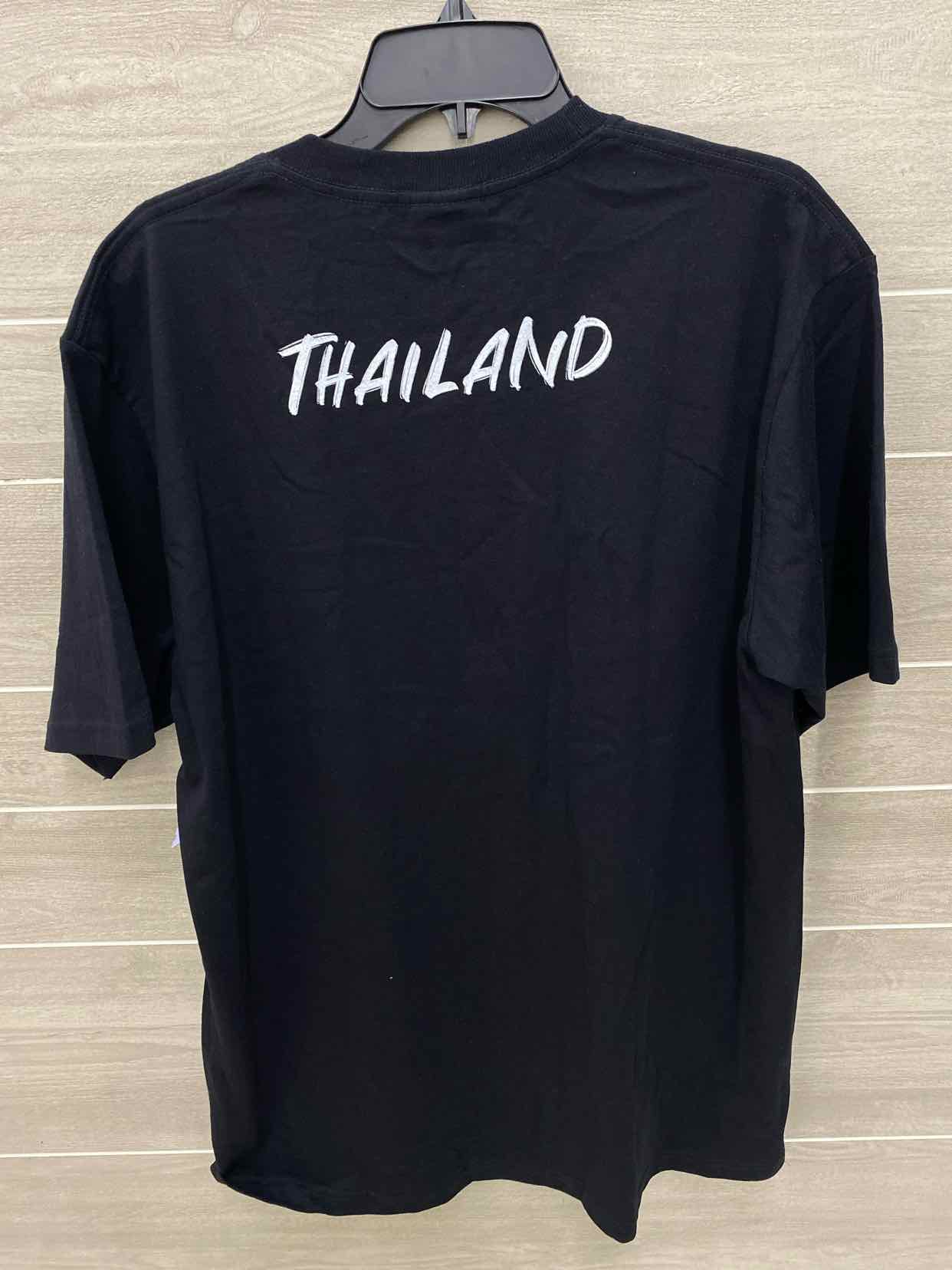 Mens Size XL Mens T-shirt