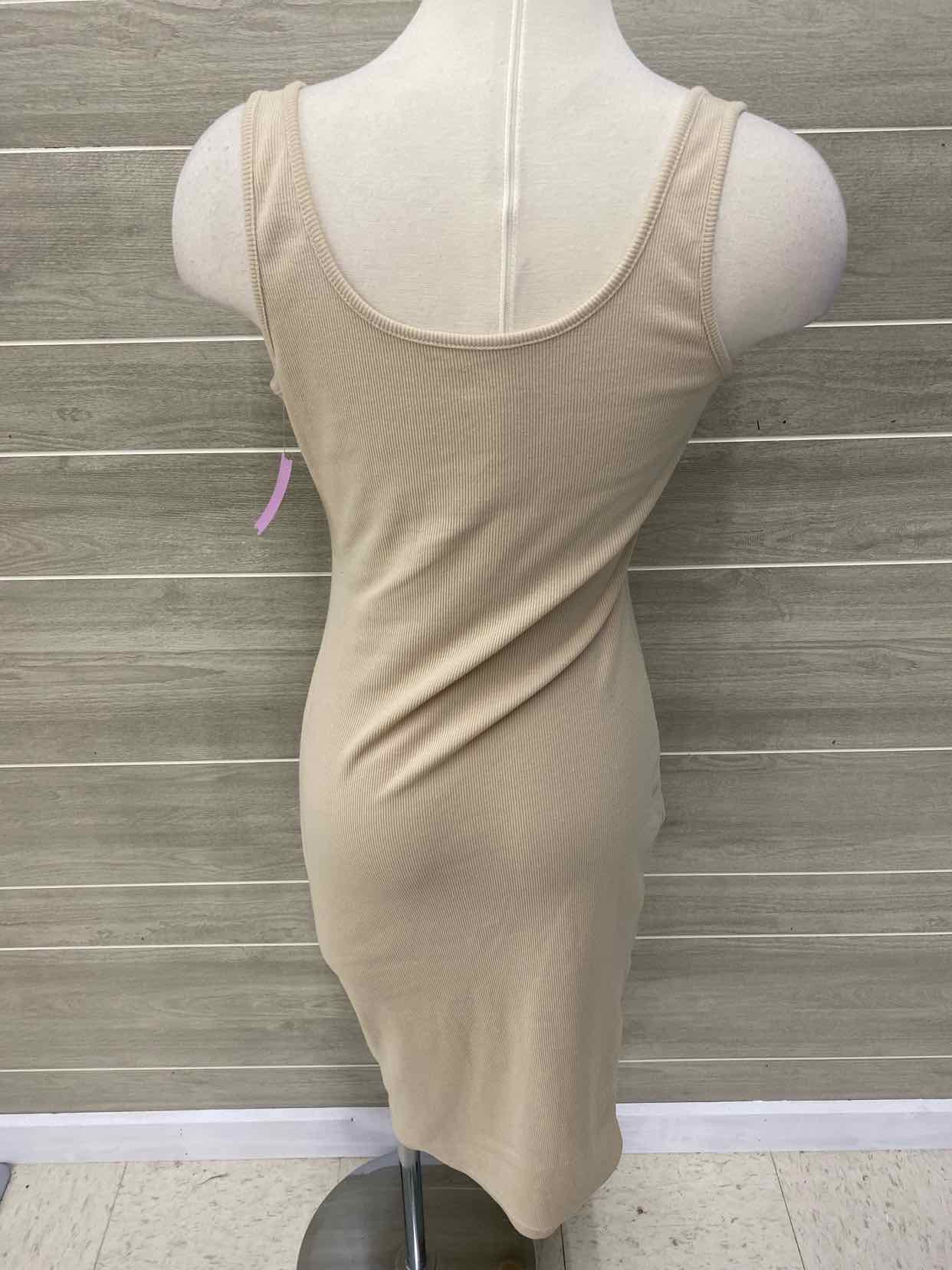 Tan Womens Size 8/10 Dress