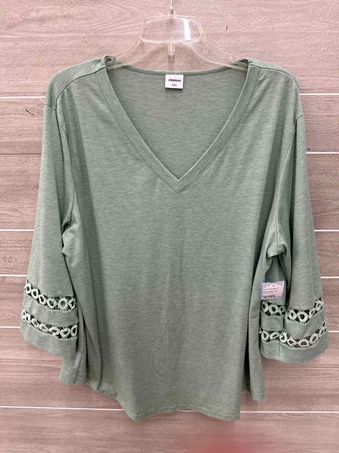 Size 18/20 Green Plus Shirt