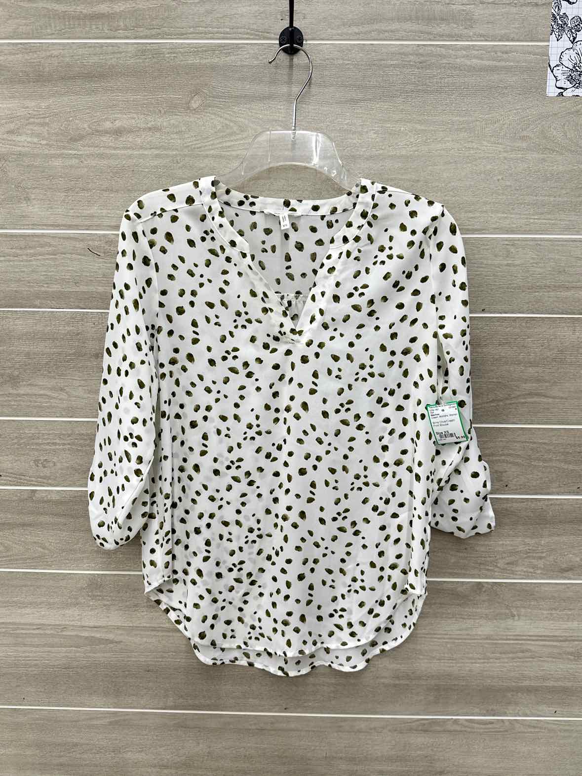 Maurices Size XS Cream Womens Shirt