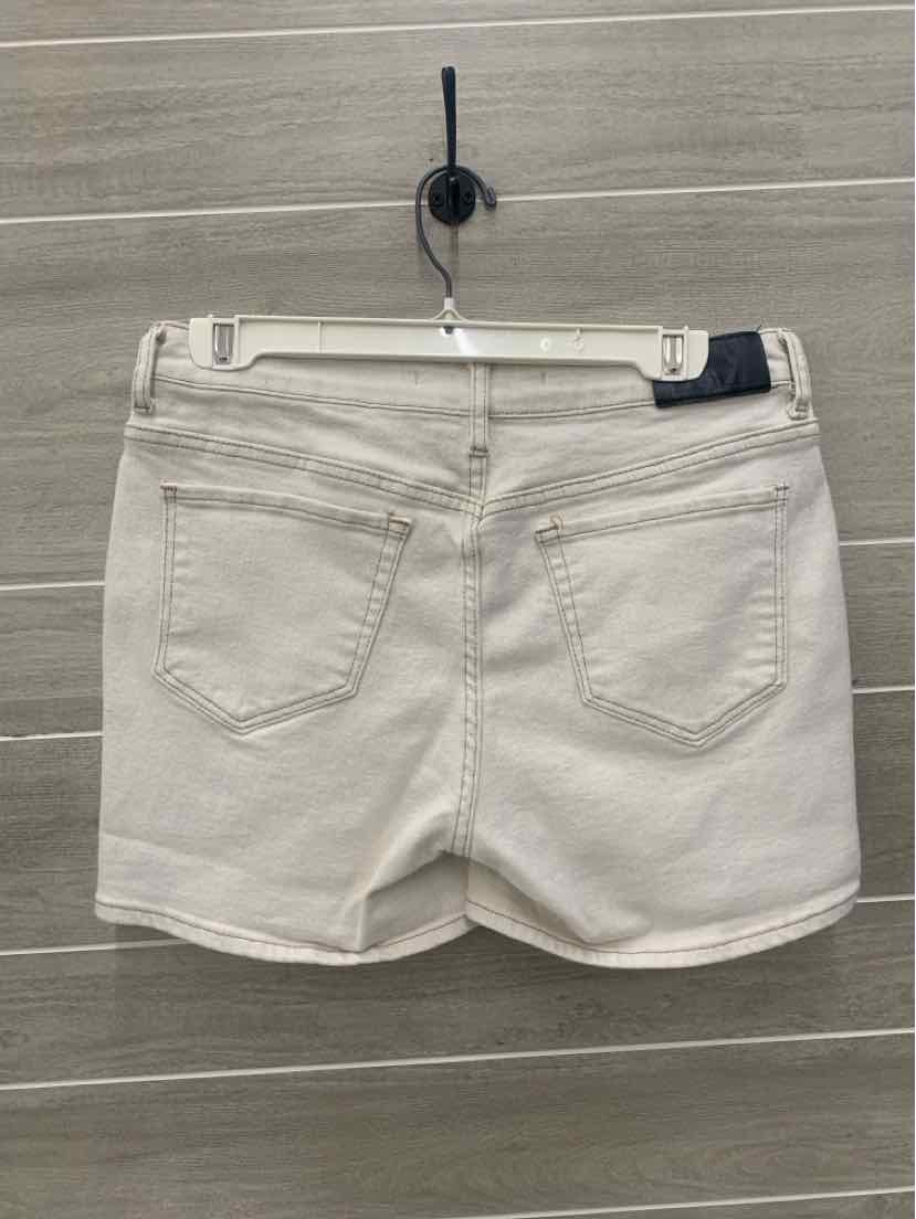 iT Cream Womens Size 10 Shorts
