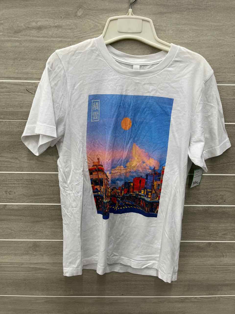Size M Men Mens T-shirt
