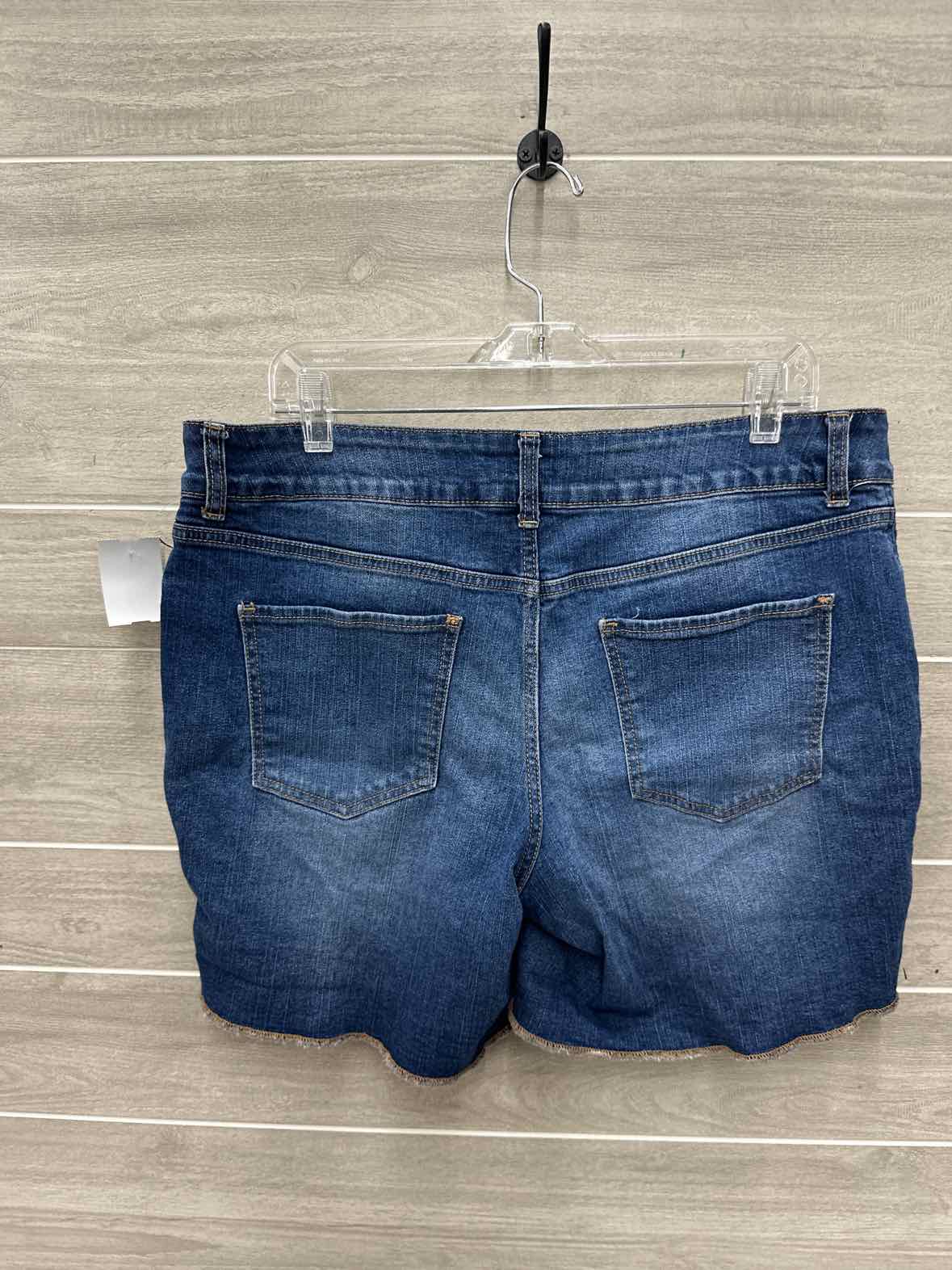 Maurices Size 16 Blue Womens Shorts