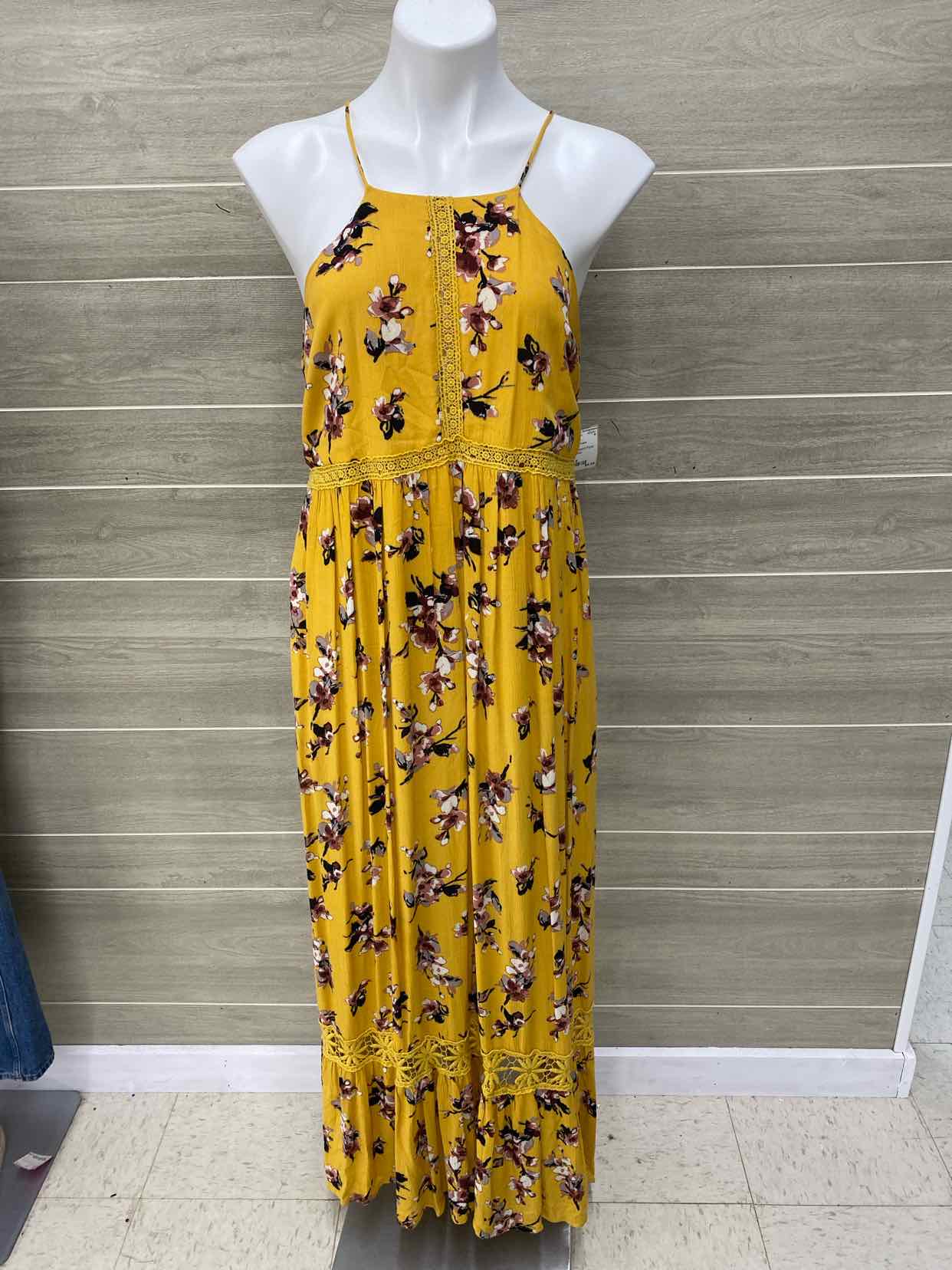 Mustard Womens Size 8 Dress