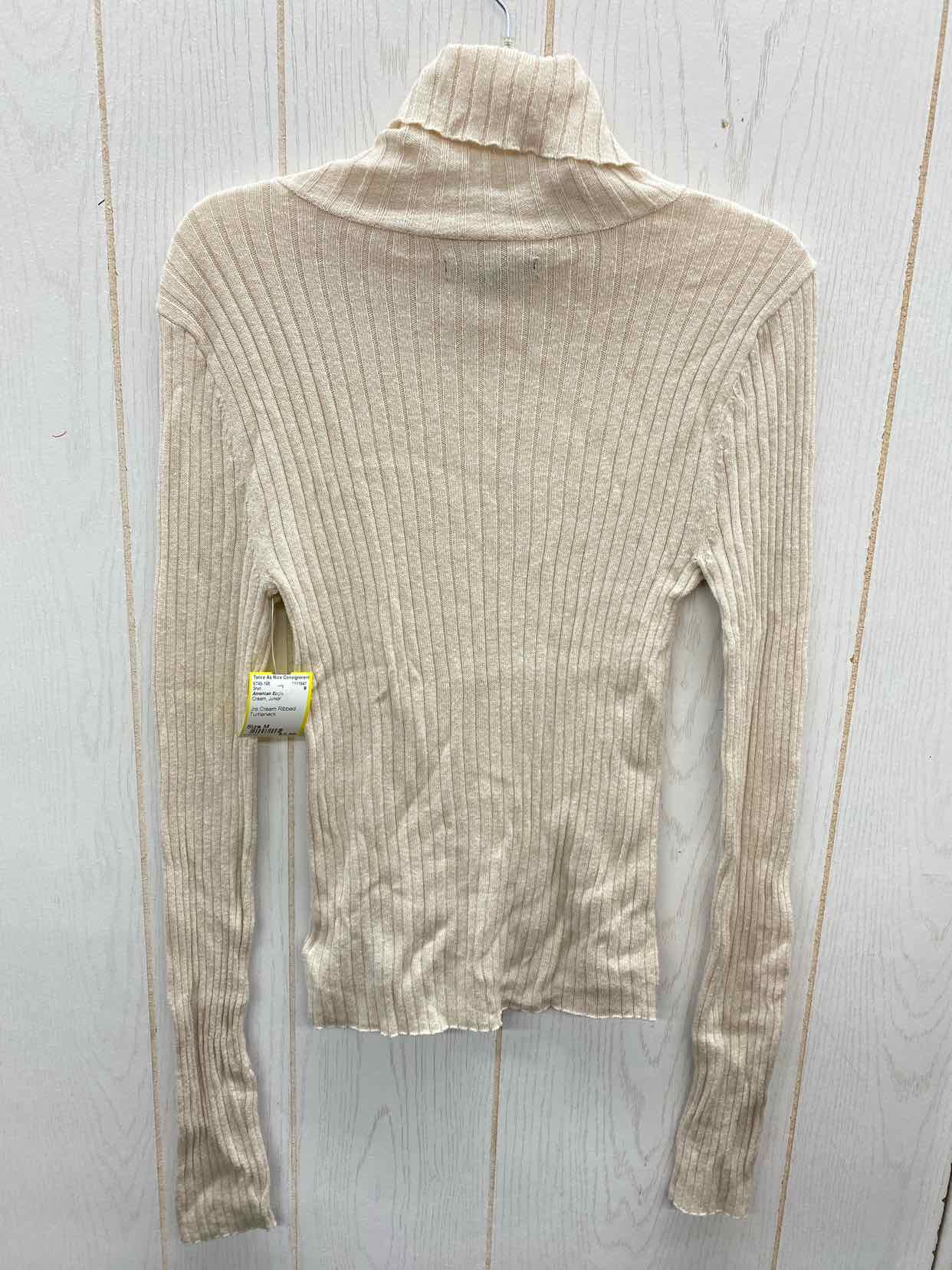 American Eagle Cream Junior Size M Shirt