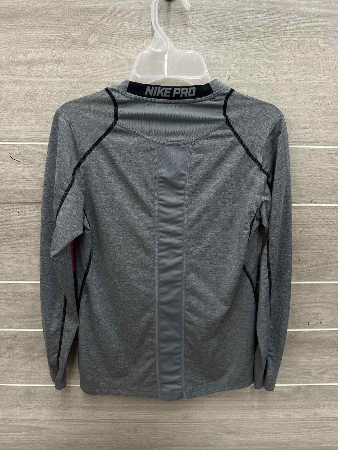 Nike Boys Size 10/12 Shirt