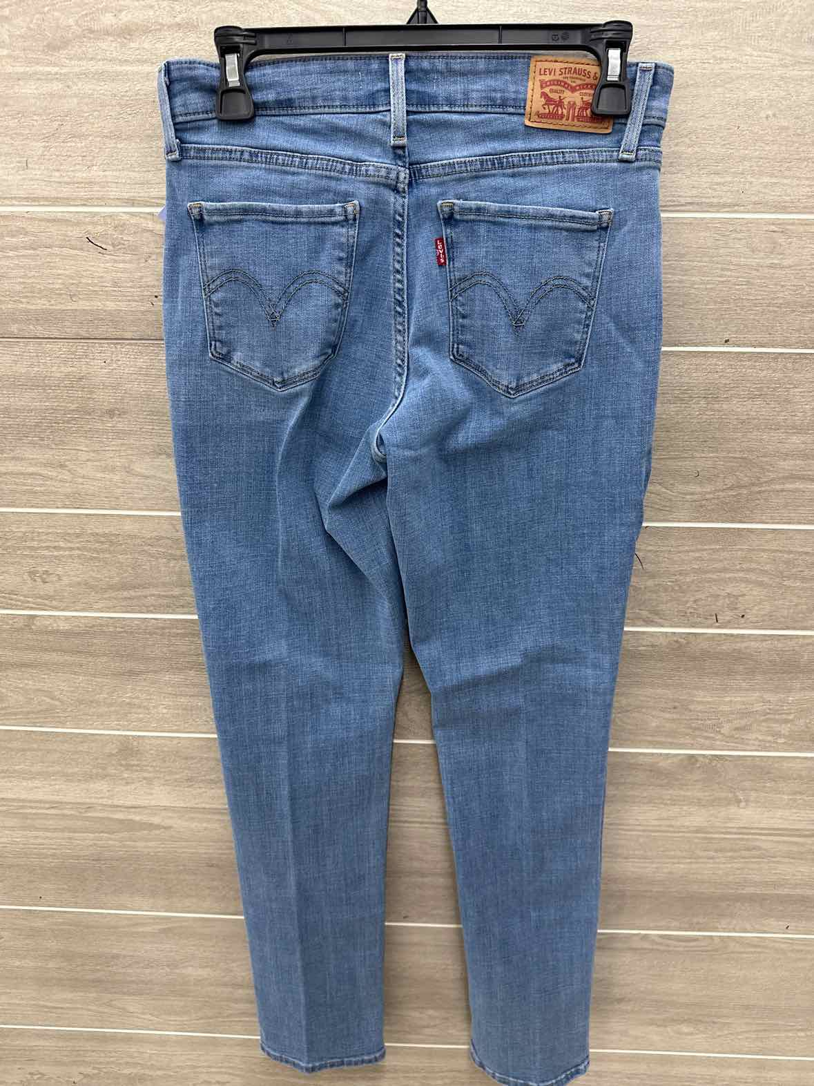 Levis Size 6 Blue Womens Jeans