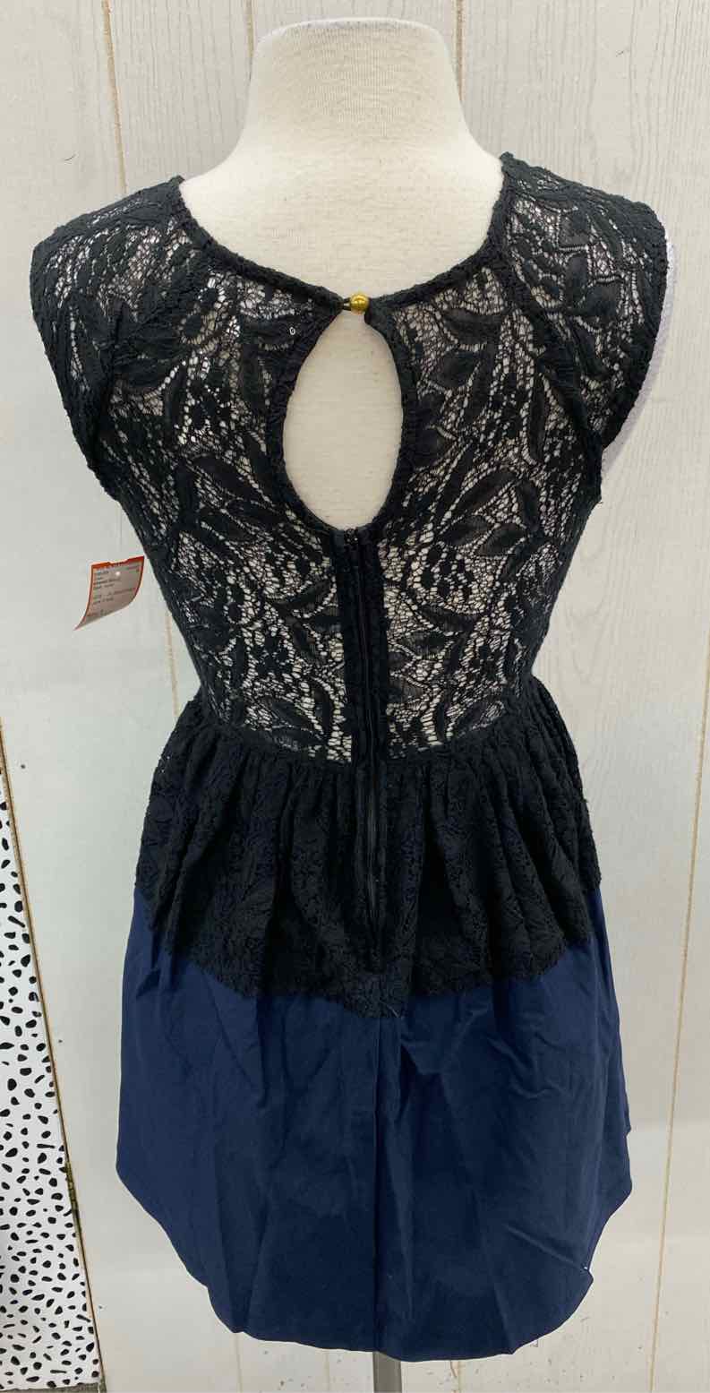 Emerald Sundae Black Junior Size 3 Dress