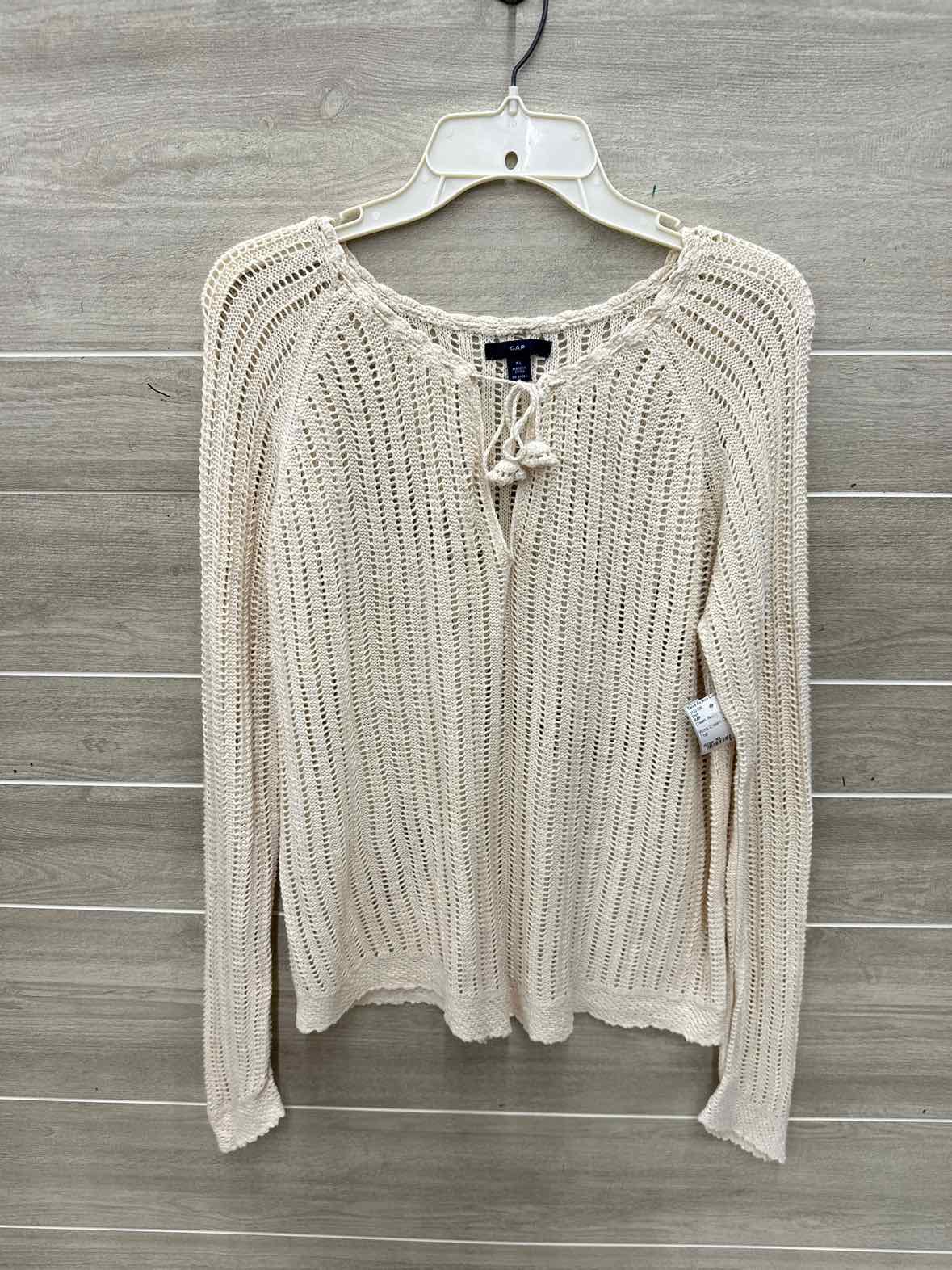 GAP Size XL Cream Womens Shirt