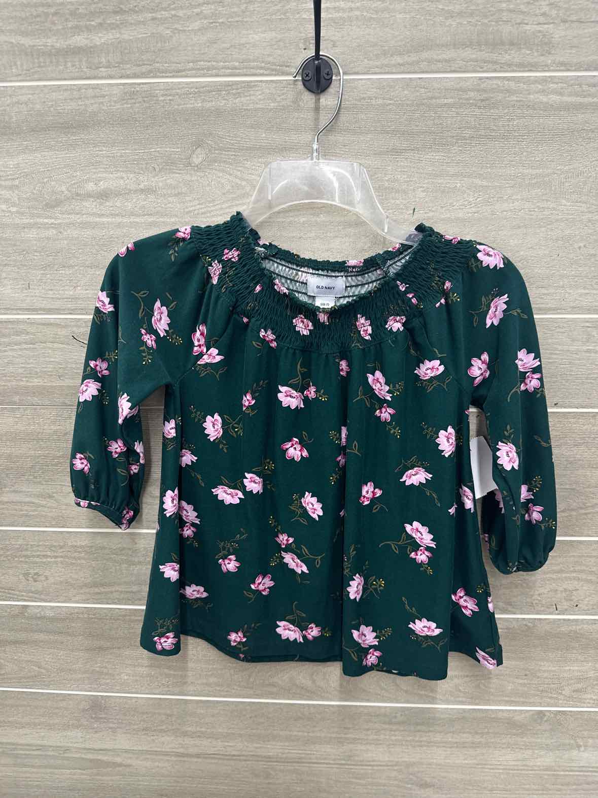 Old Navy Girls Size 6/7 Shirt