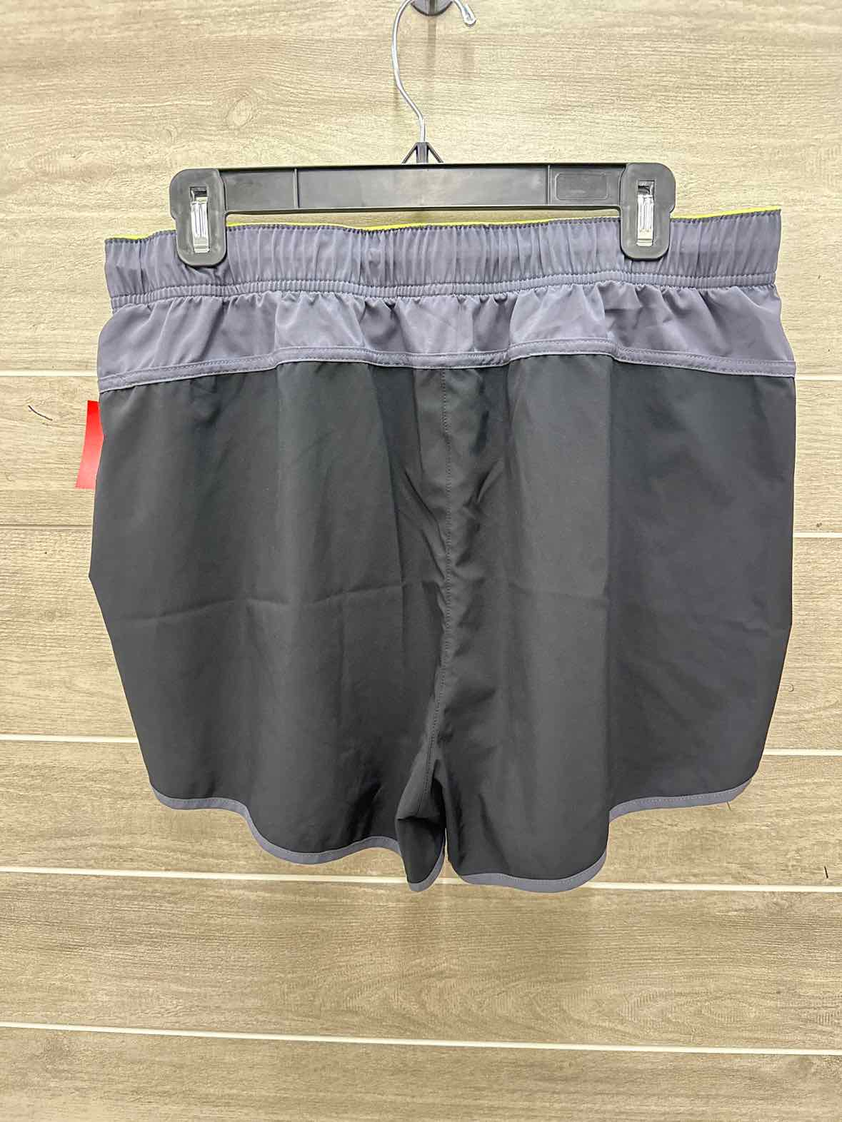 Mizuno Size L Black Womens Shorts