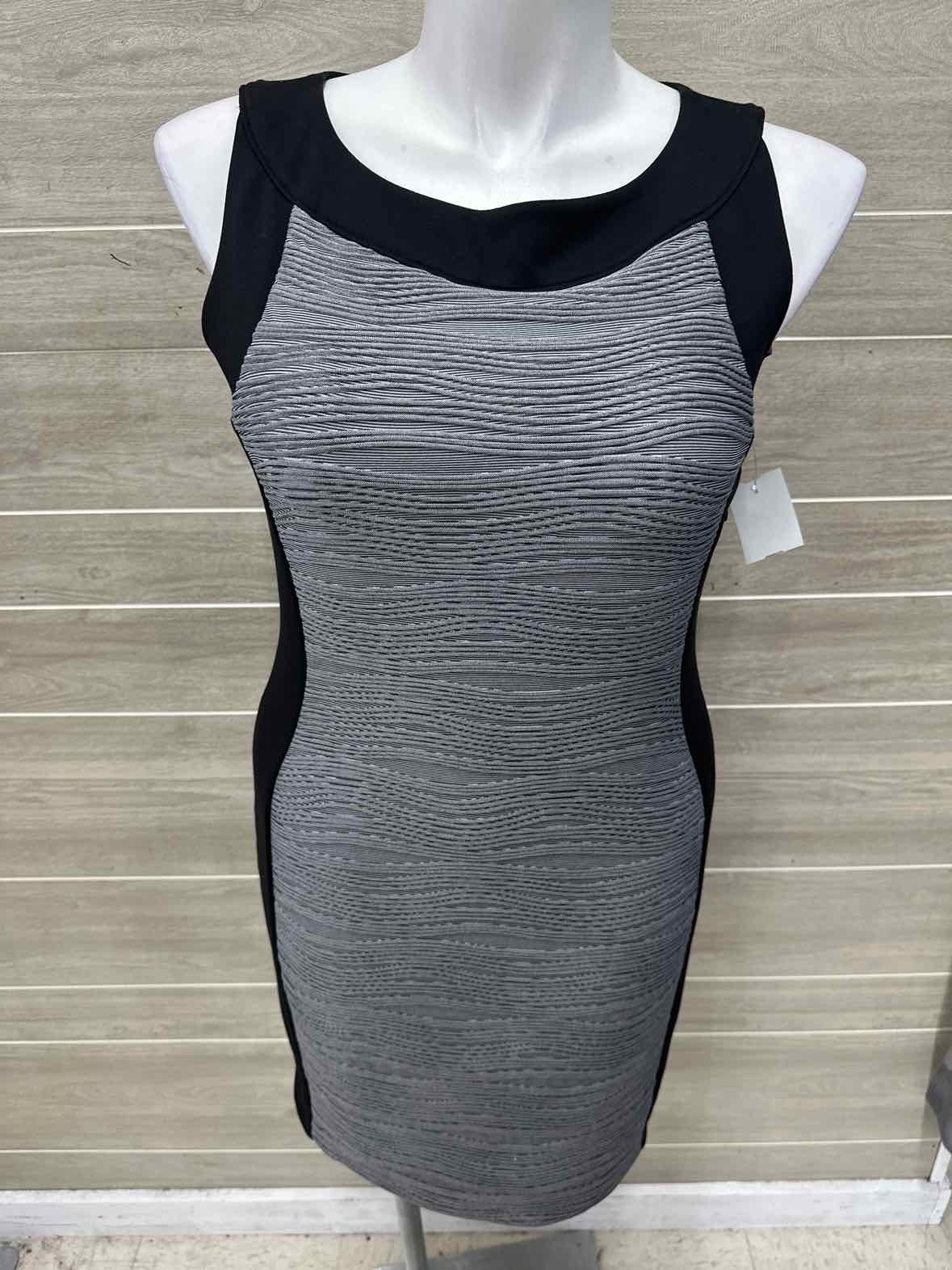 ladies dress size 12 American Living Black Womens Red Dress Nordstroms Plus Make a stylish statement Print:POLKA DOT Color:Teal/Rust