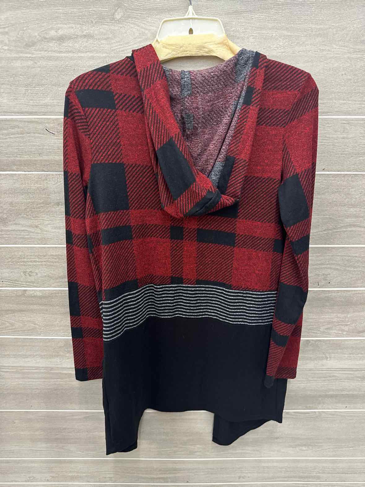 Maurices Red Womens Women Size XS Shirt