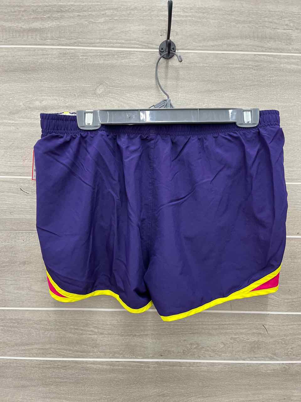 Under Armour Size L Purple Womens Shorts