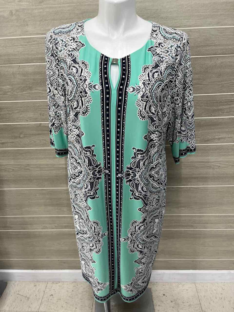 Studio I Size 2X Green Plus Dress