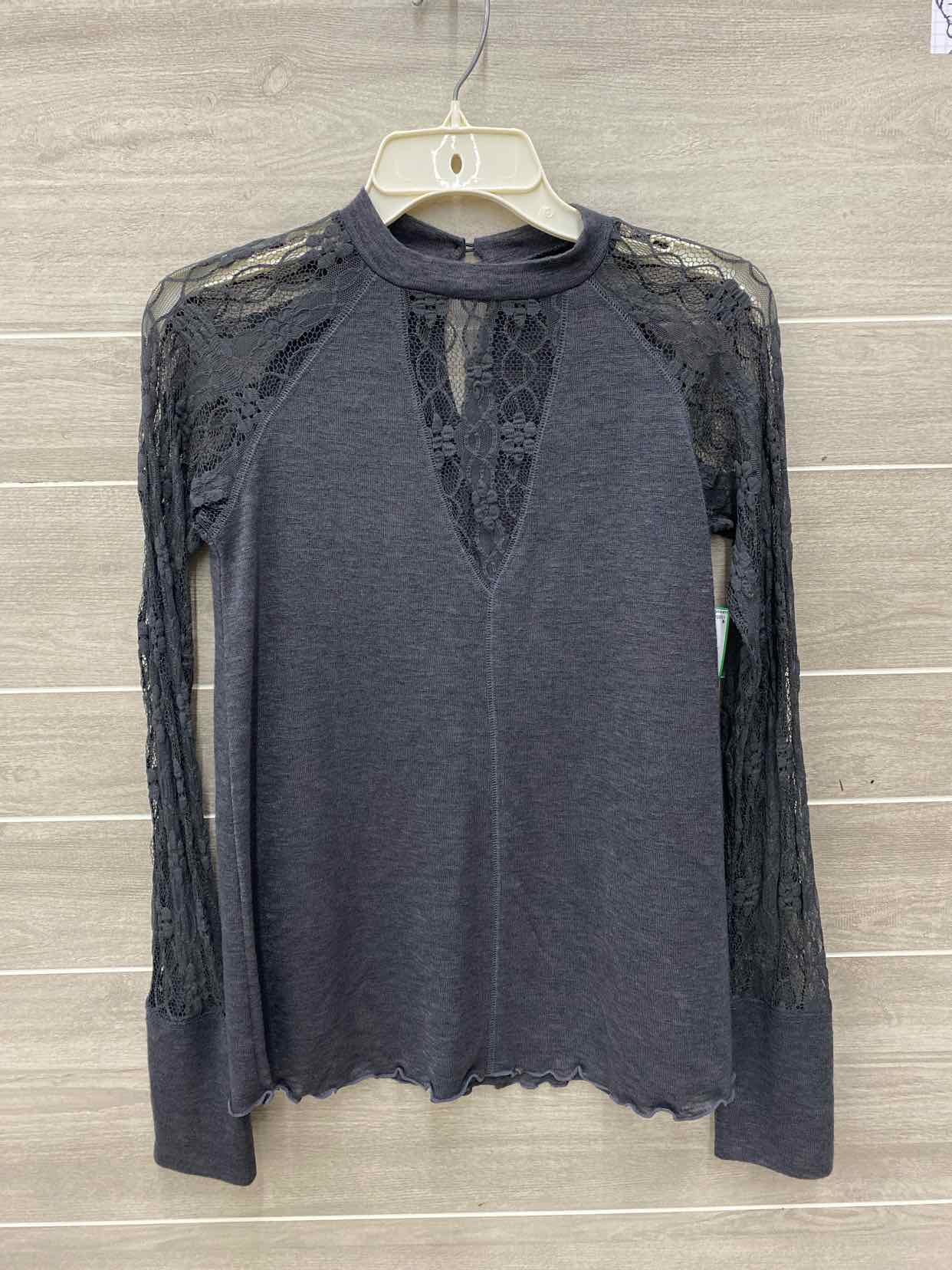 Maurices Gray Womens Size XS Shirt