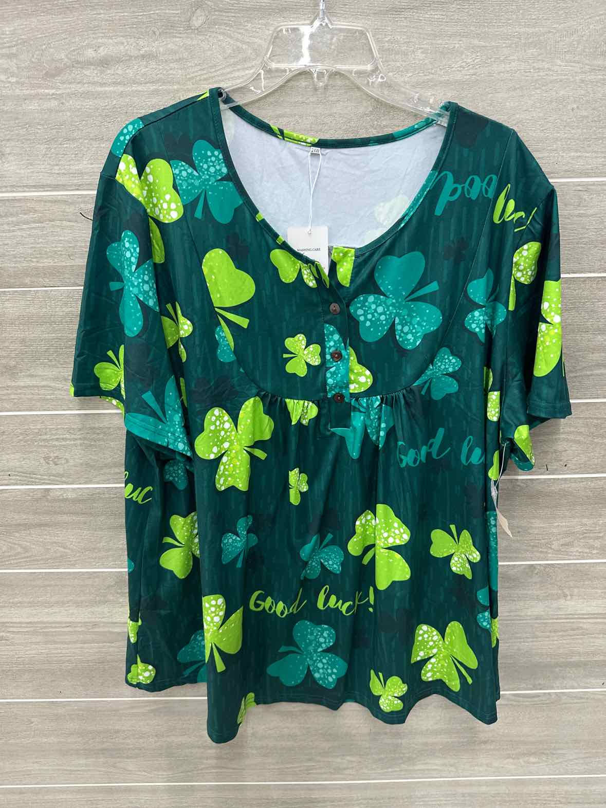 Size 24W Green Plus Shirt