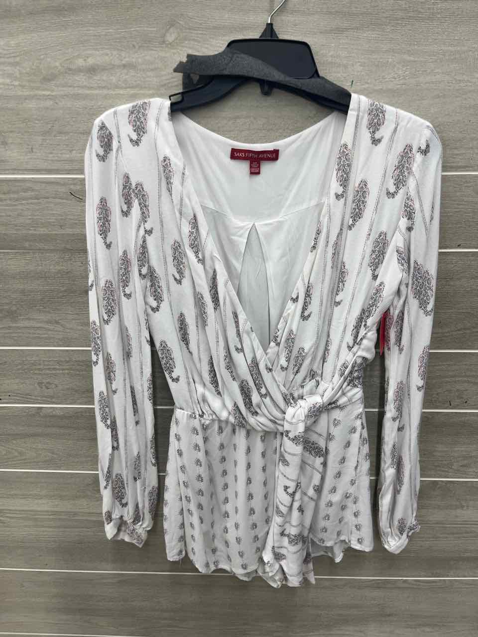 Saks Fifth Ave Size 4/6 White Womens Romper