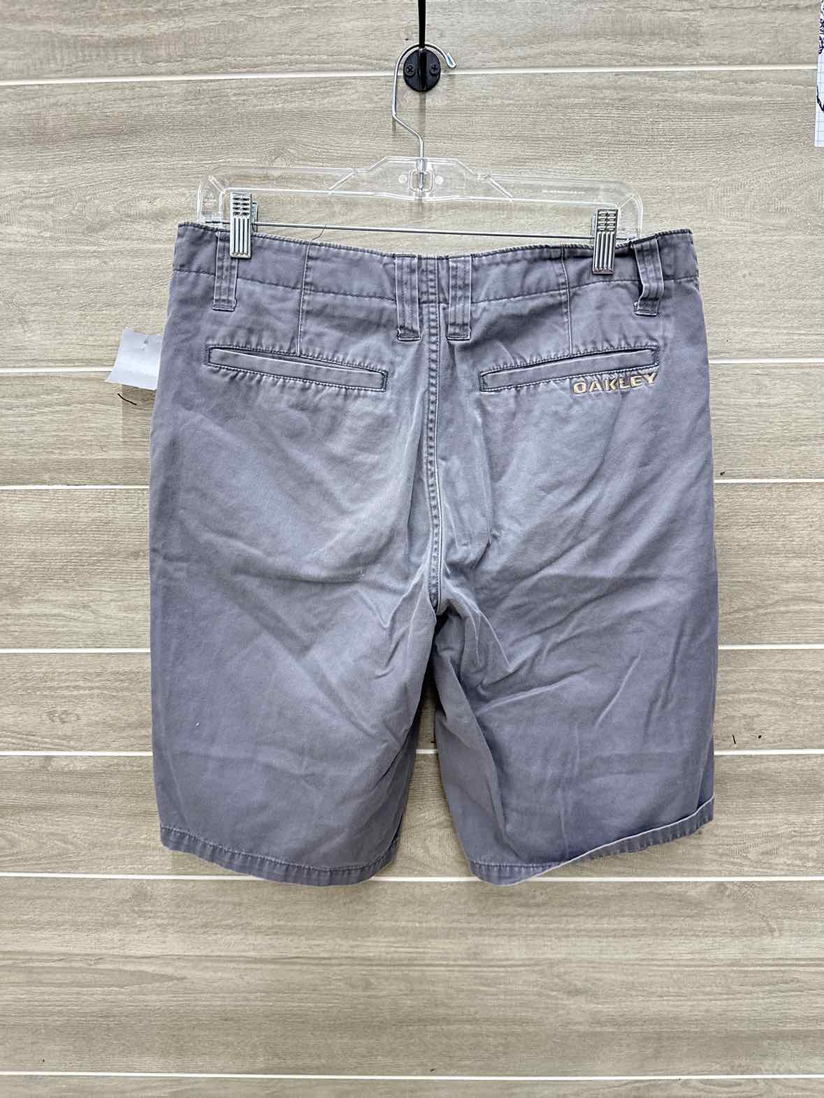 Oakley Size 32 Men Mens Shorts