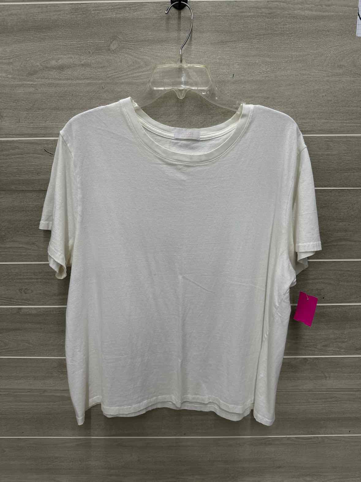 Nuuds Size XL Cream Womens Shirt