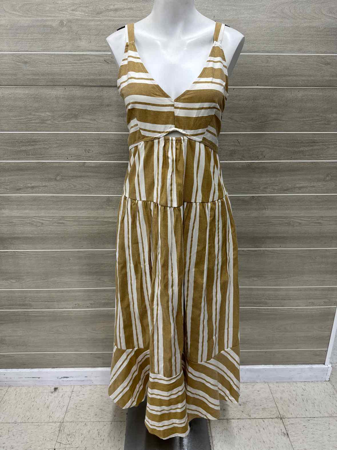 By Together Size 10/12 Tan Womens Dress