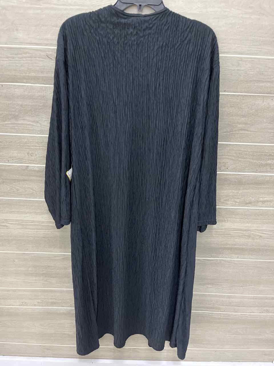 Avon Black Womens Women Size M/L Shirt