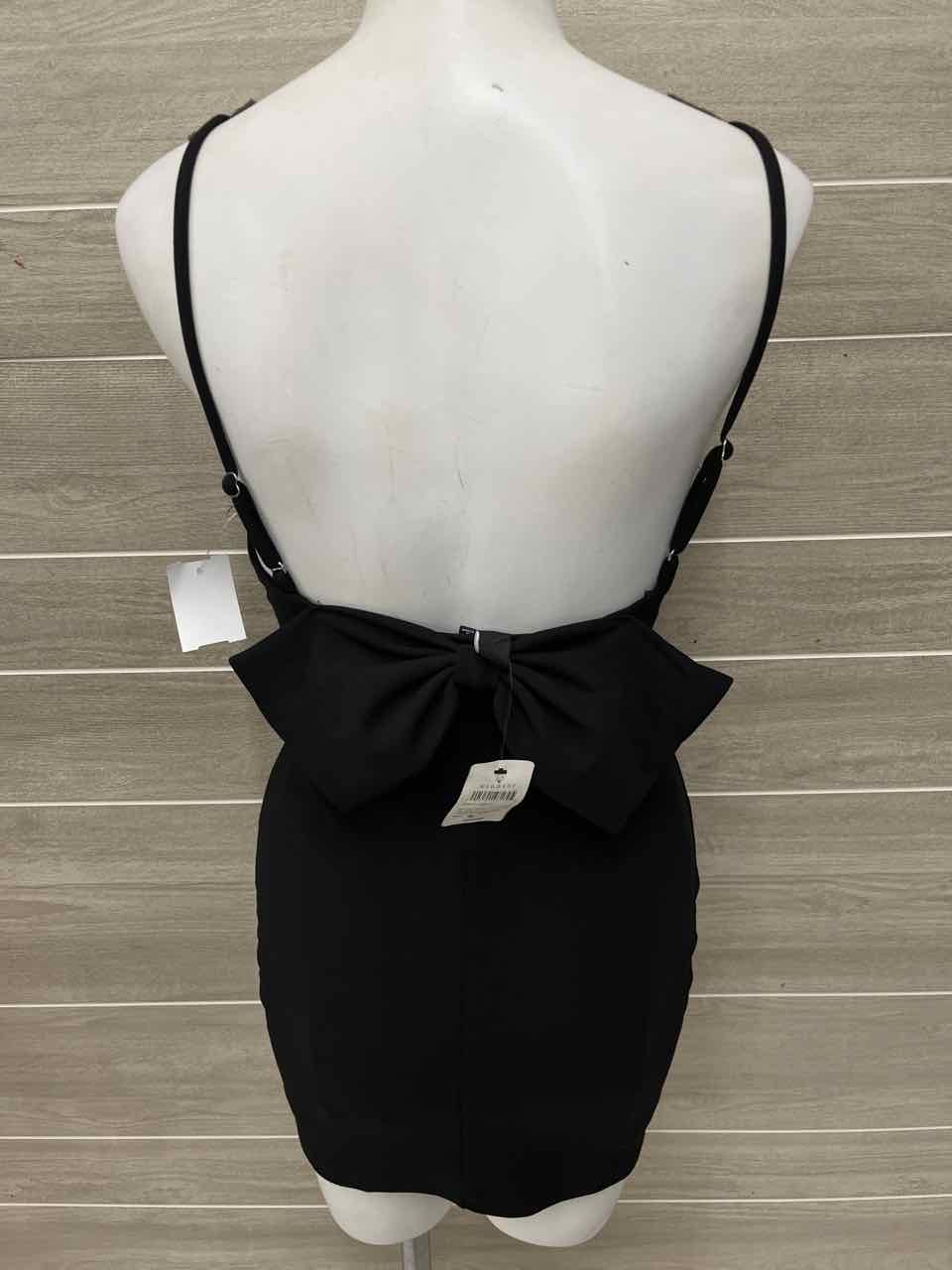 Windsor Size 4 Black Womens Dress