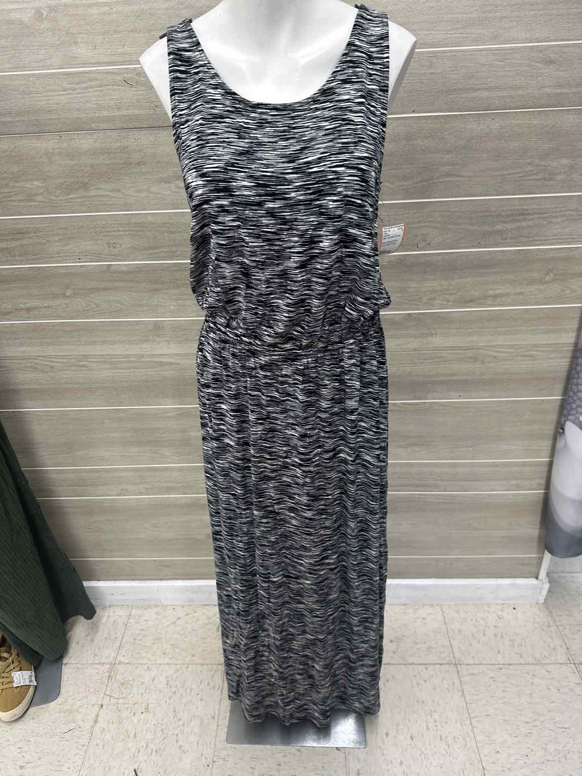 Love Fire Size 6 Black Womens Dress