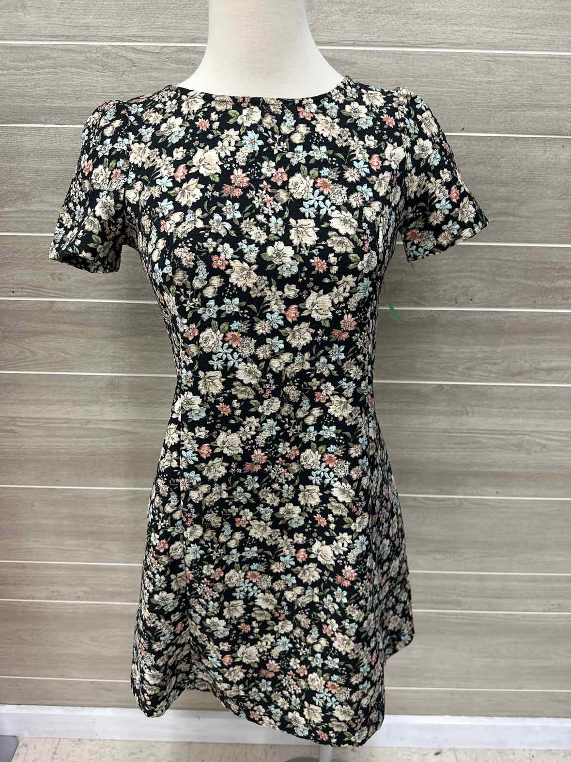 Soprano Black Womens Size 4 Dress