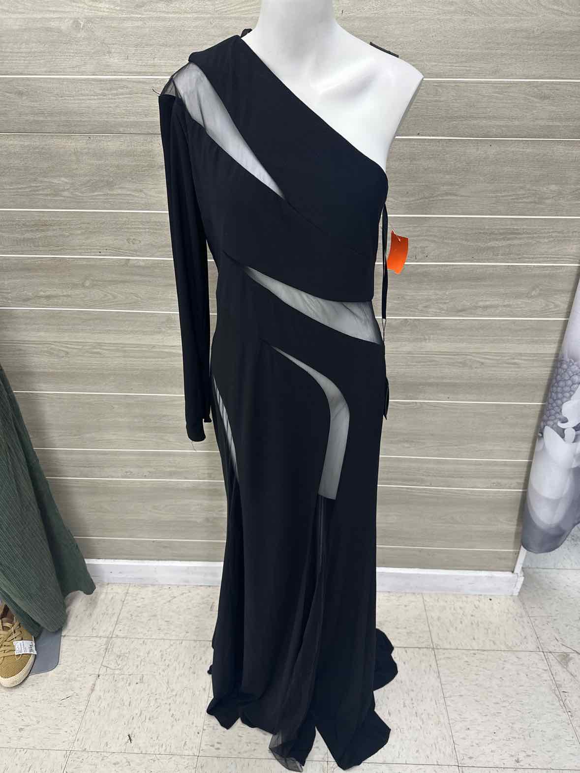 MAC DUGGAL Size 8 Tall Black Womens Gown/Evening Wear