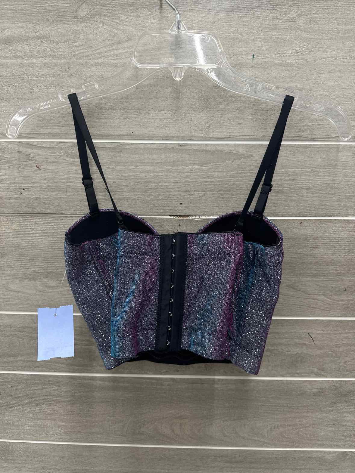 Size M Multi-Color Junior Tank Top