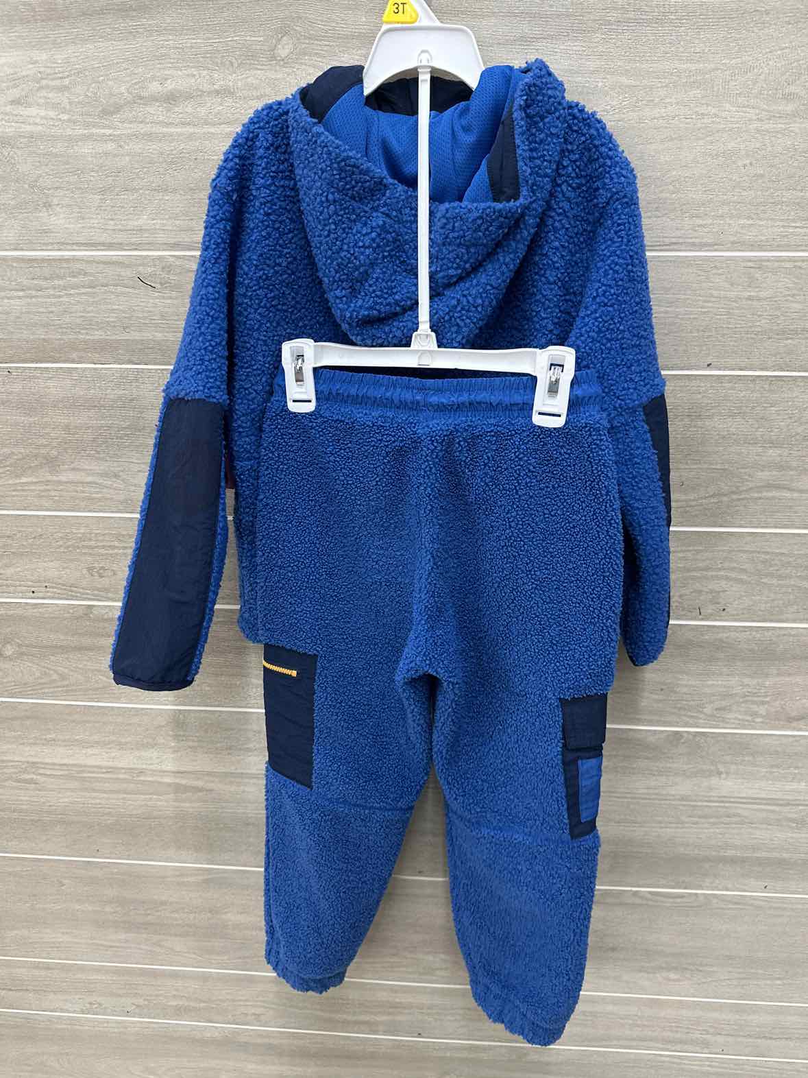 Russell Boys Size 6/7 Outfit