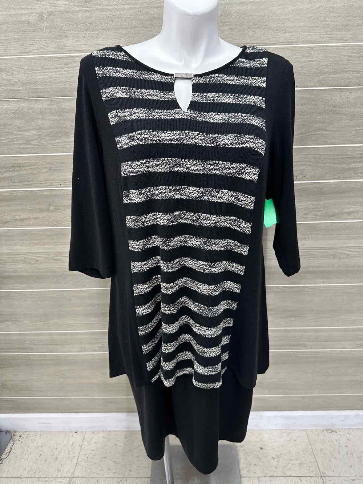 Sandra Darren Size 20W Black Plus Dress