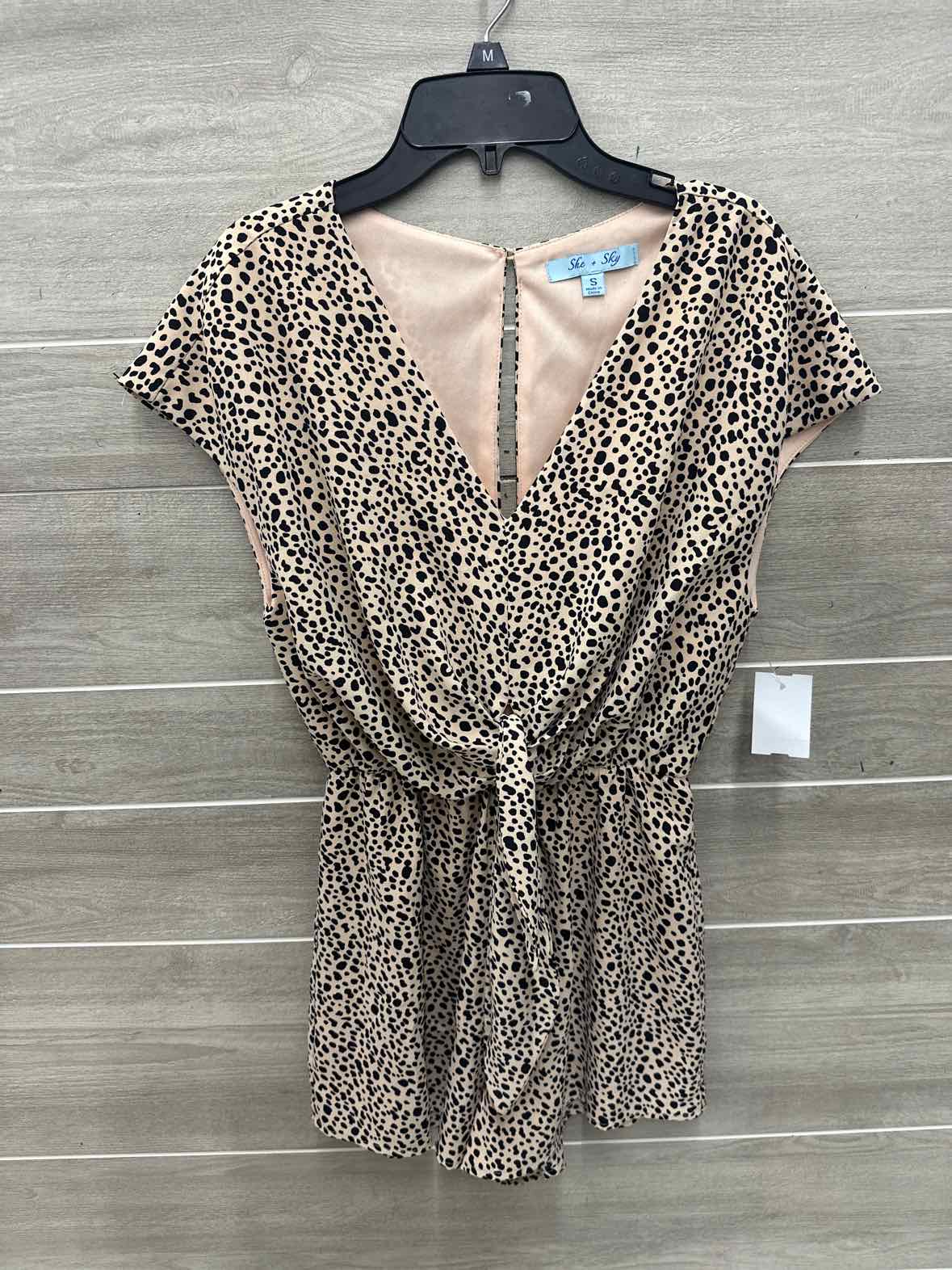 She & Sky Size 6 Tan Womens Romper
