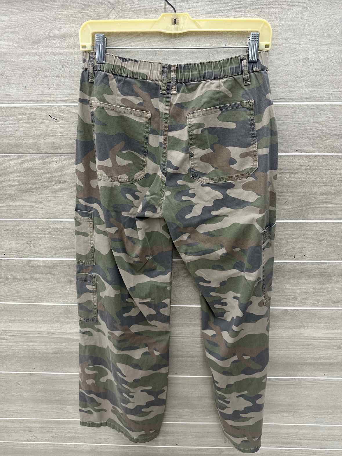 No Boundaries Size 8/10 Olive Womens Pants