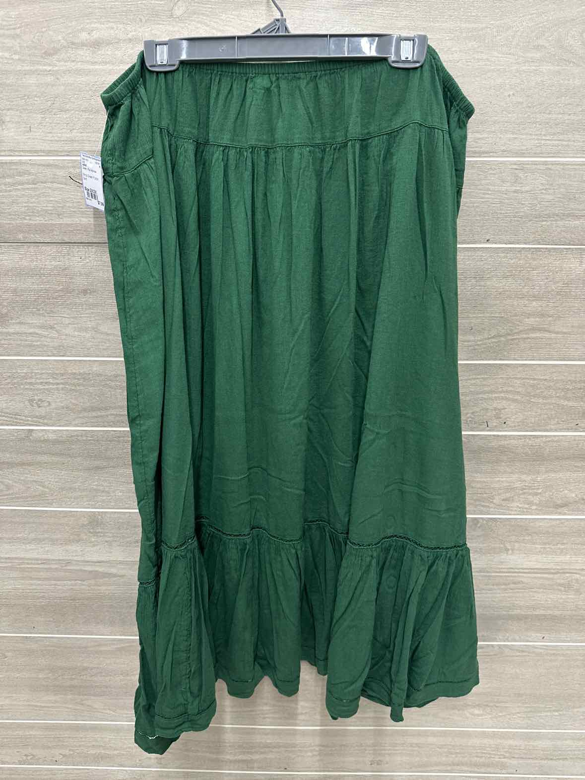 AERIE Size 2X/3X Green Plus Skirt