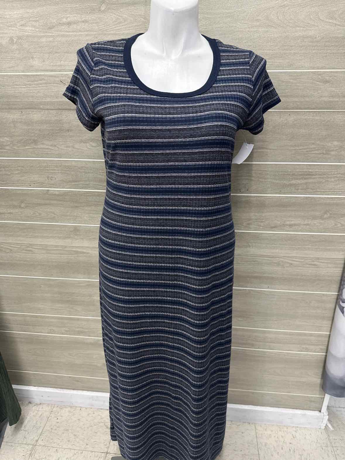 No Boundaries Size L/XL Blue Womens Dress