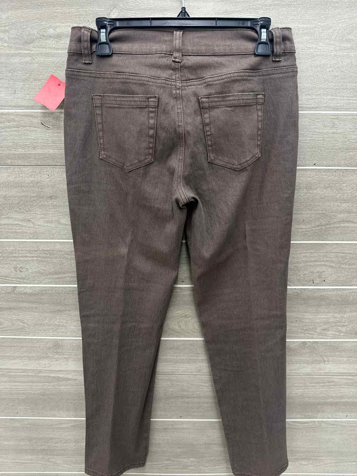 DG2 Size 6P Brown Petite Jeans