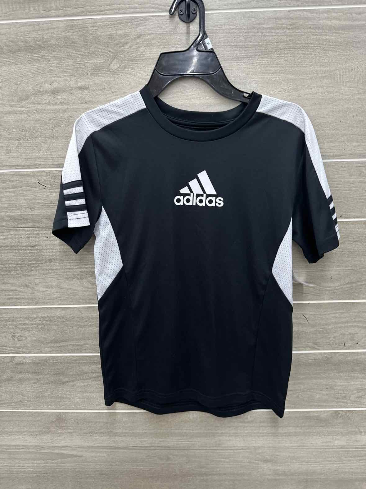 Adidas Boys Size 8 Shirt