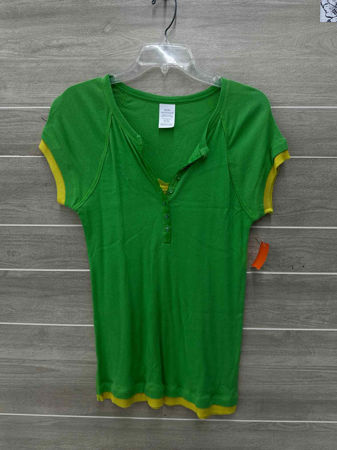 Green Junior Size XL Shirt