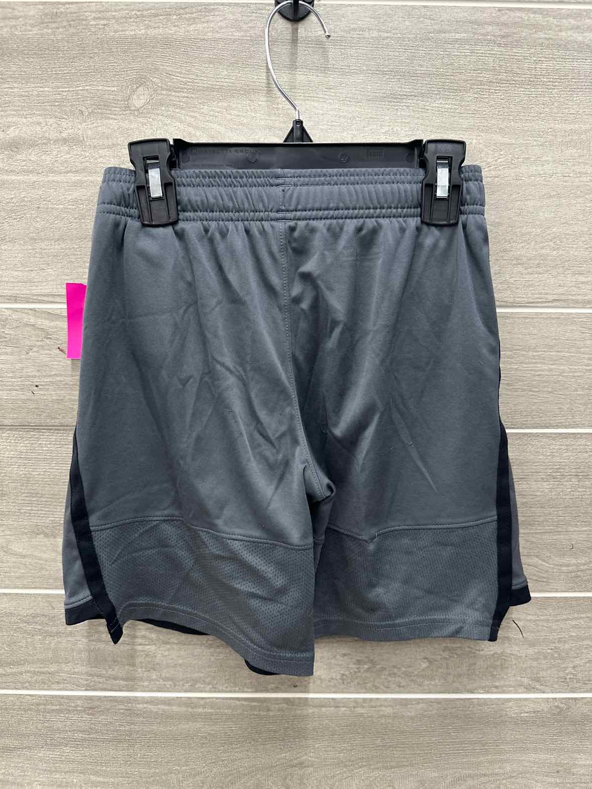 Under Armour Boys Size 6/7 Shorts
