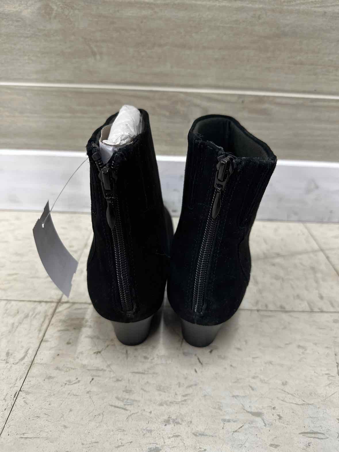 Clarks US Shoe Size 8 Black Womens Boots