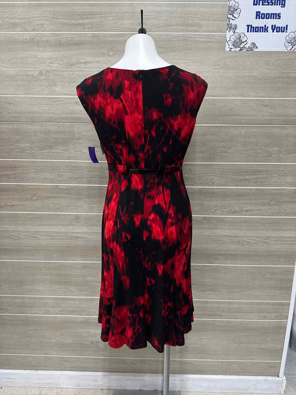 Connected Size 8P Red Petite Dress