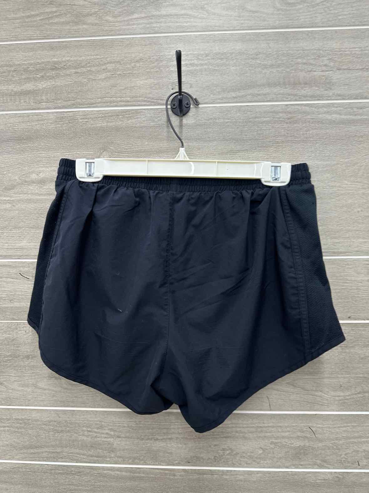 Under Armour Size M Black Womens Shorts